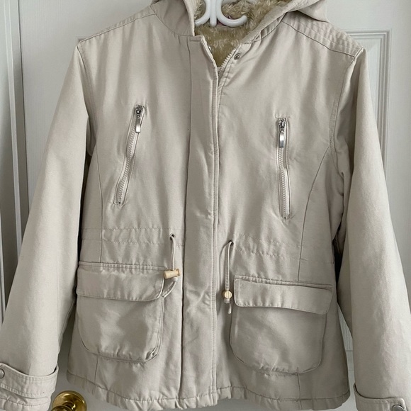 Comfy Cozy Winter Jacket - Picture 4 of 16